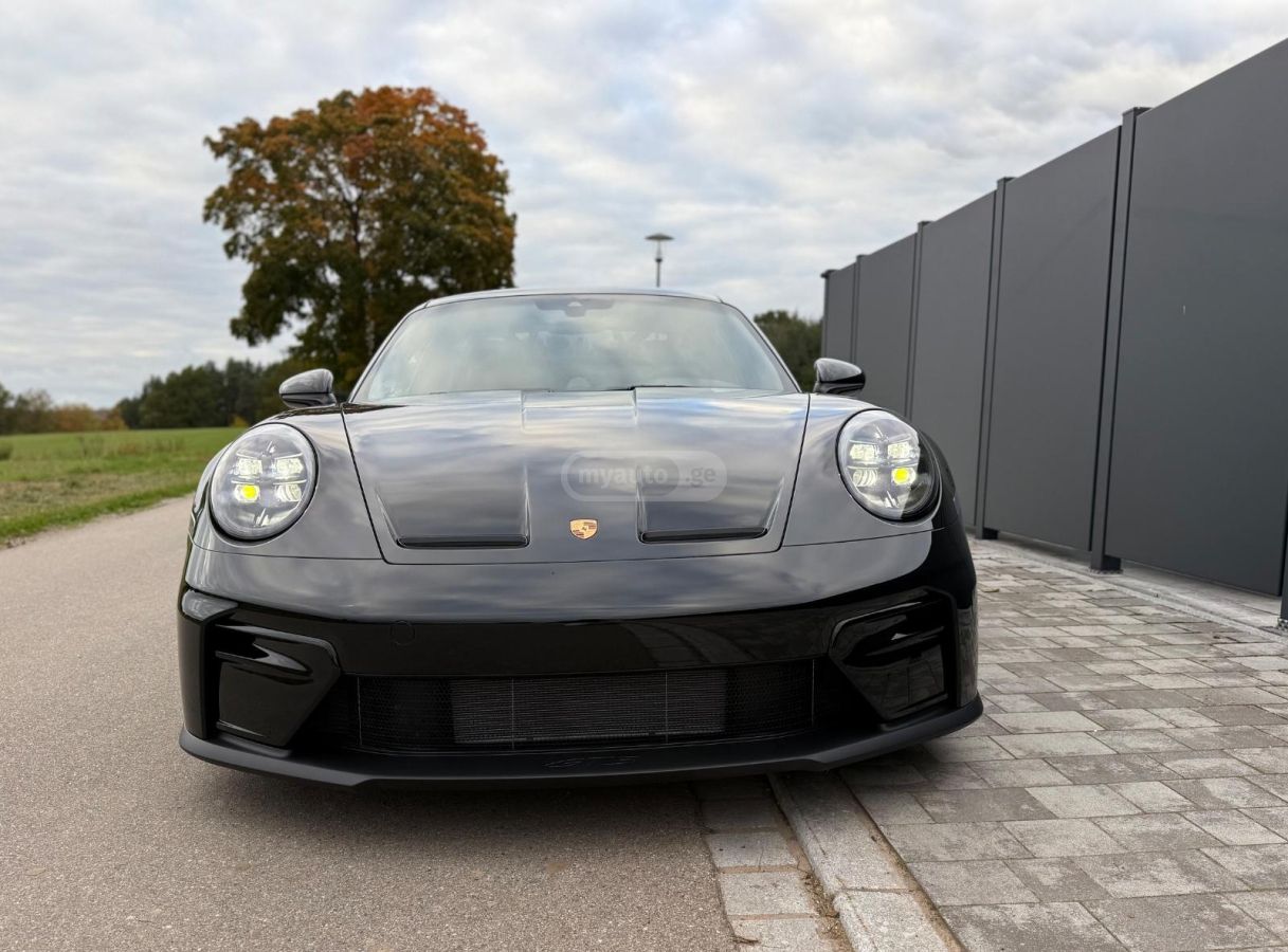 Porsche 911 2025 — photo 2