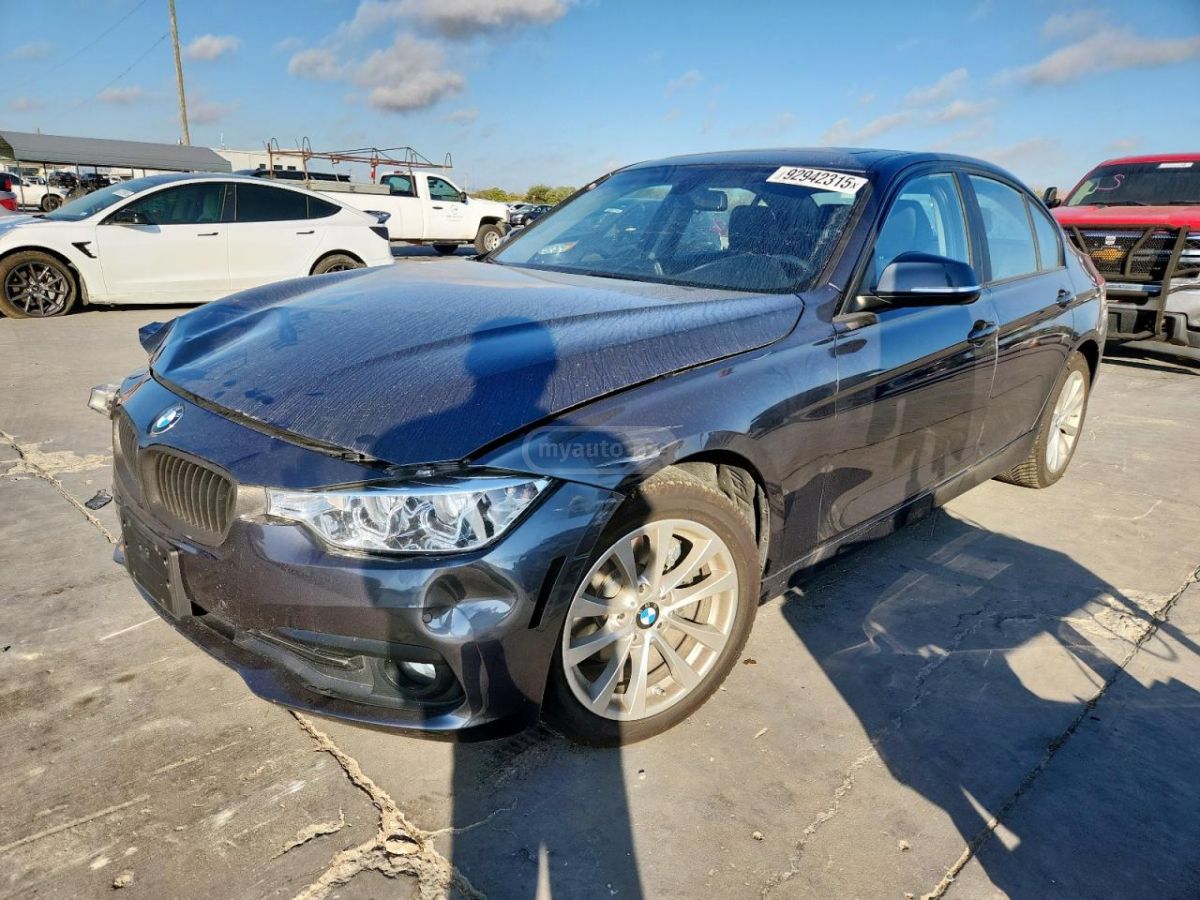 BMW 320