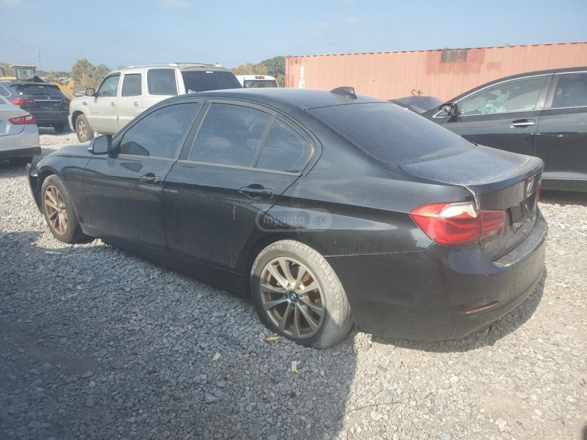BMW 320 2016 — photo 2