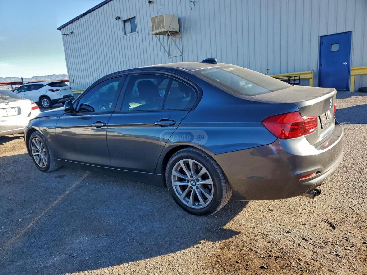 BMW 320 2016 — photo 2