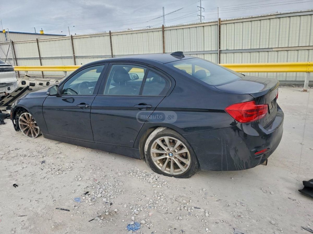BMW 320 2016 — photo 2