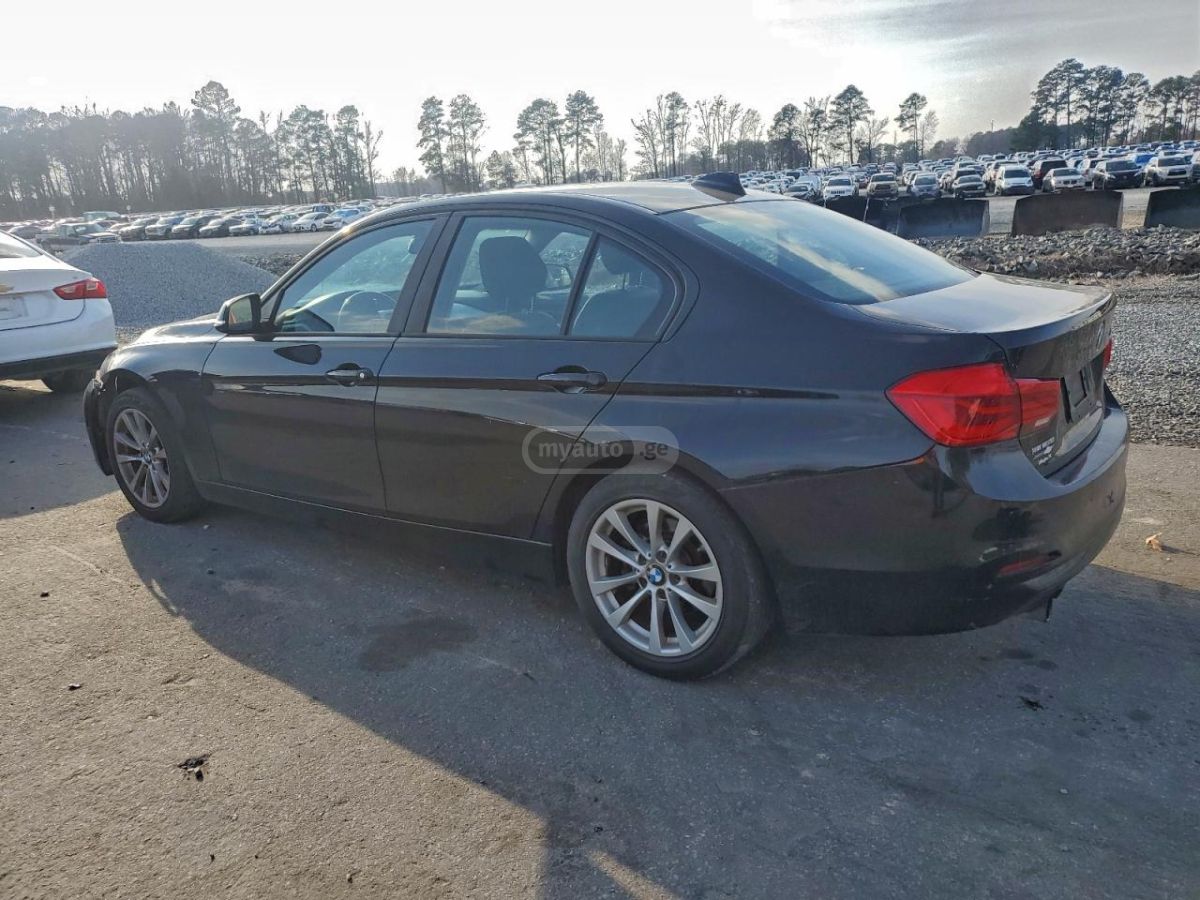 BMW 320 2016 — photo 2