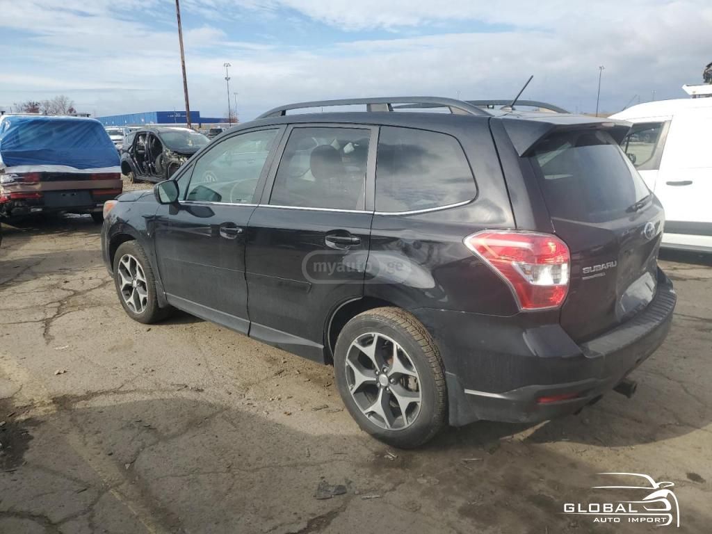 Subaru Forester 2014 — photo 2