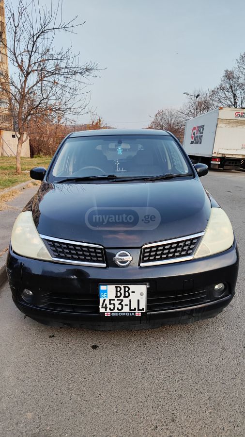 Nissan Tiida