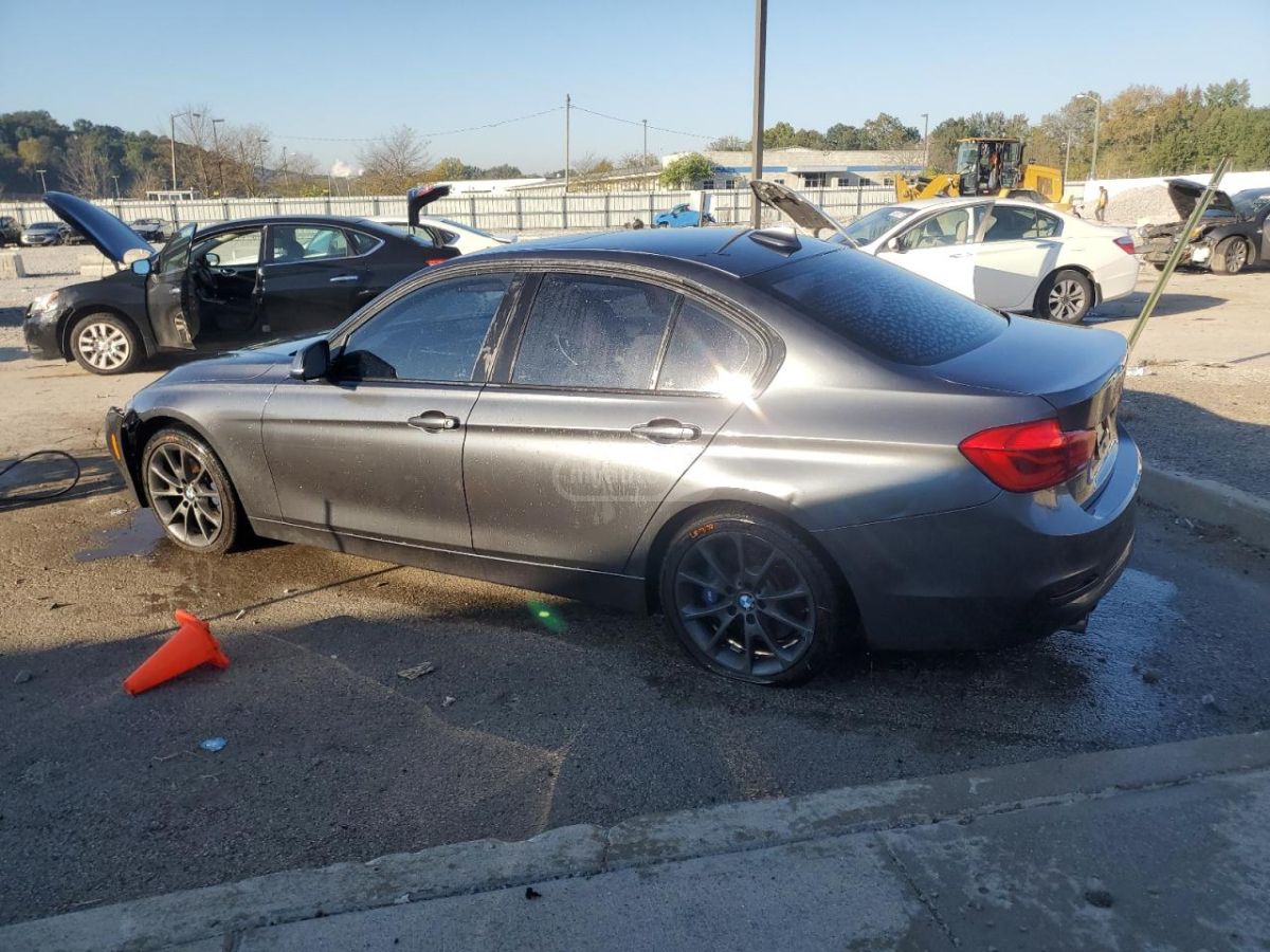 BMW 320 2017 — photo 2