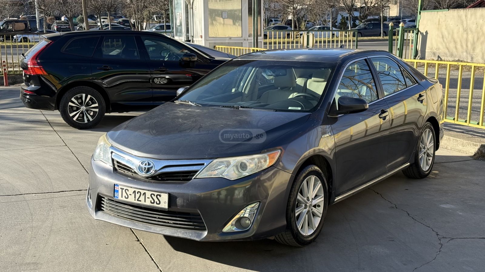 Toyota Camry 2012 — photo 2