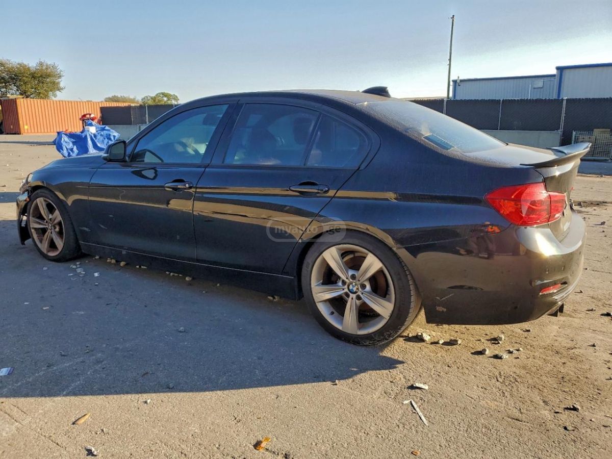 BMW 328 2016 — photo 2