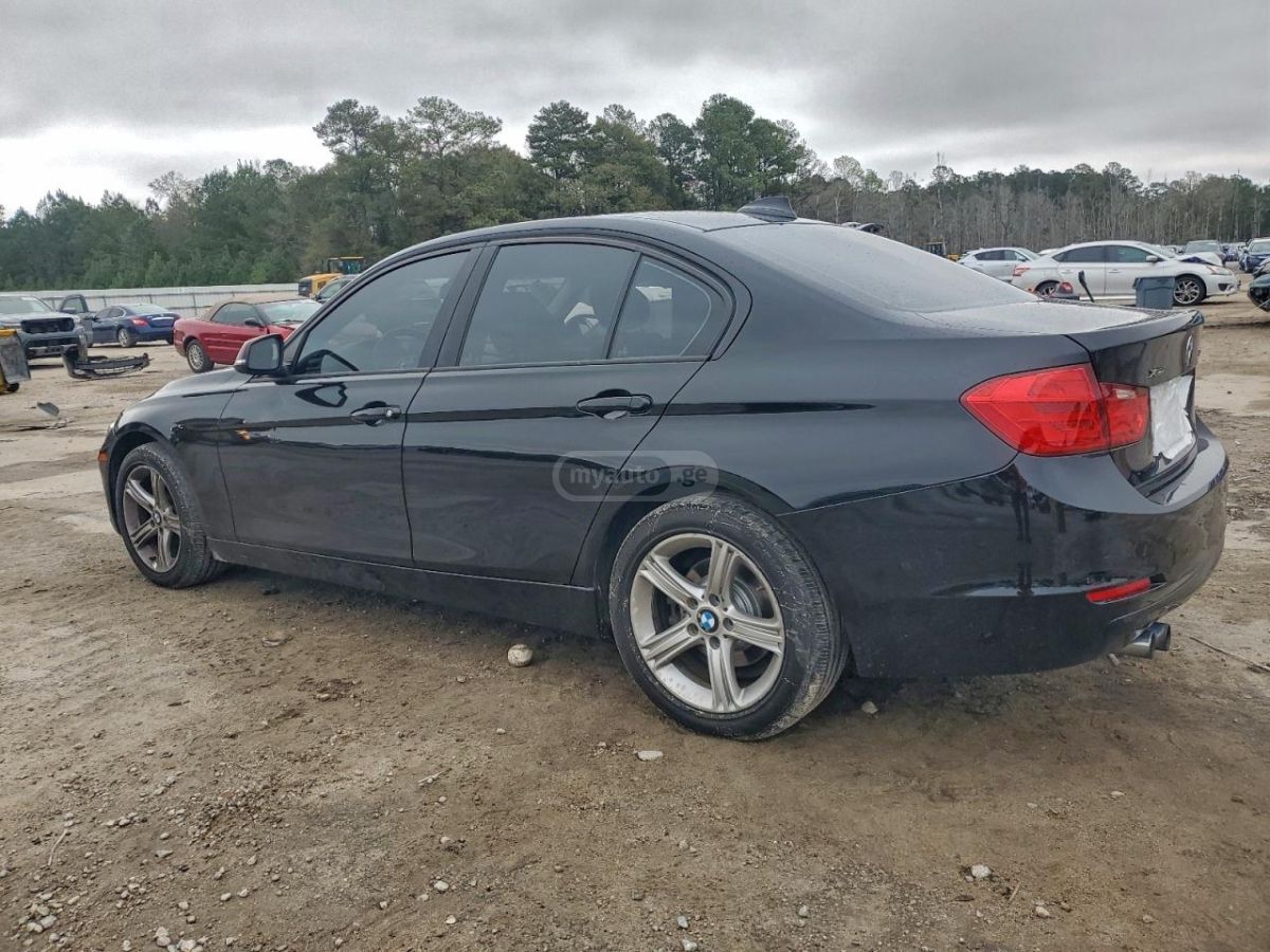 BMW 328 2015 — photo 2