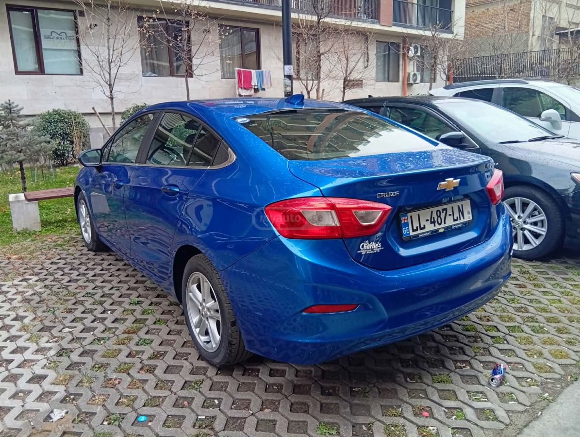 Chevrolet Cruze 2016 — photo 2