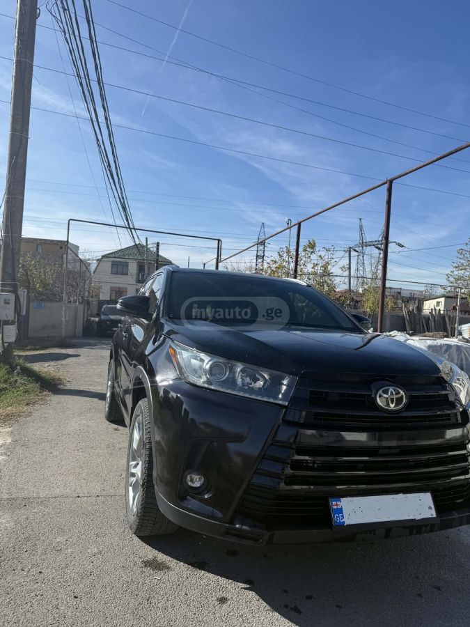 Toyota Highlander 2016 — photo 2