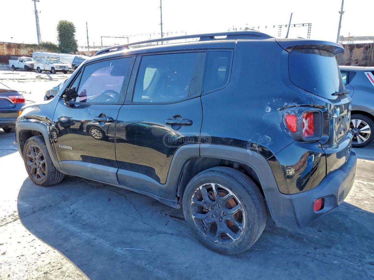 Jeep Renegade 2018 — photo 2