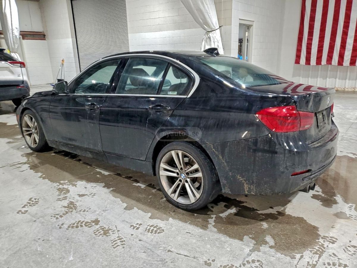 BMW 330 2017 — photo 2