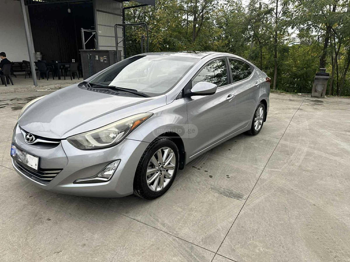 Hyundai Elantra