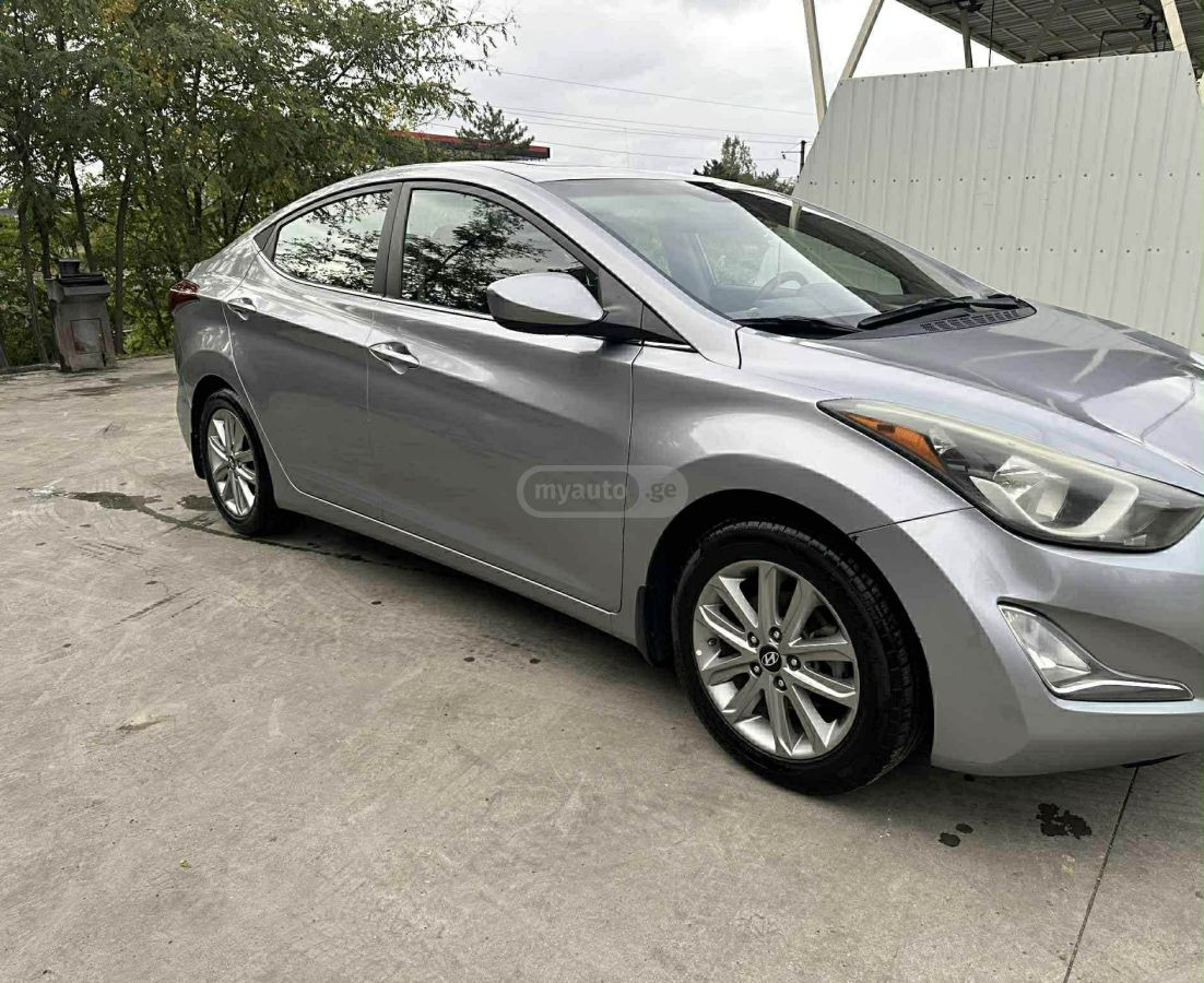 Hyundai Elantra 2014 — photo 2