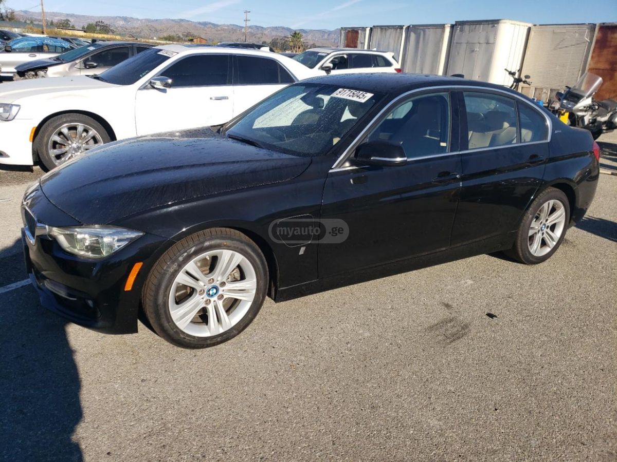 BMW 330