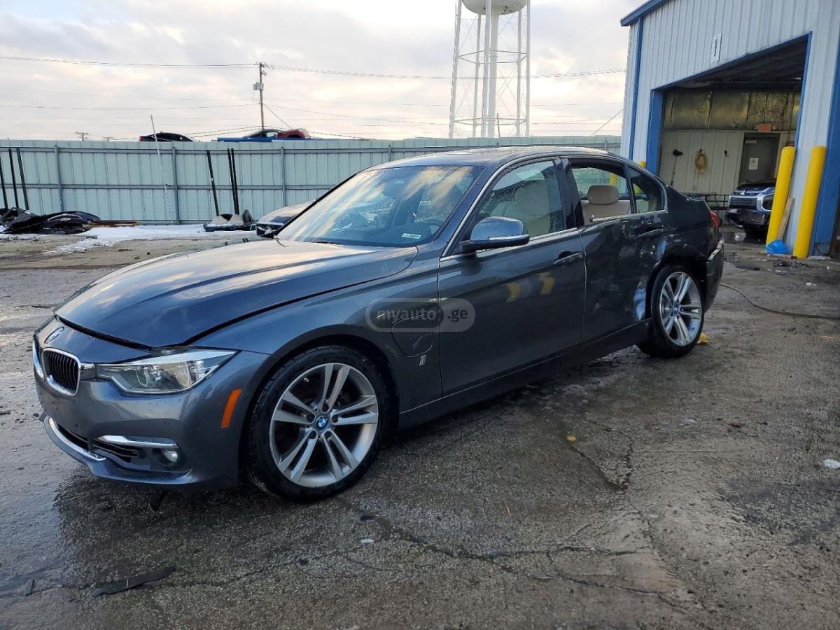 BMW 330