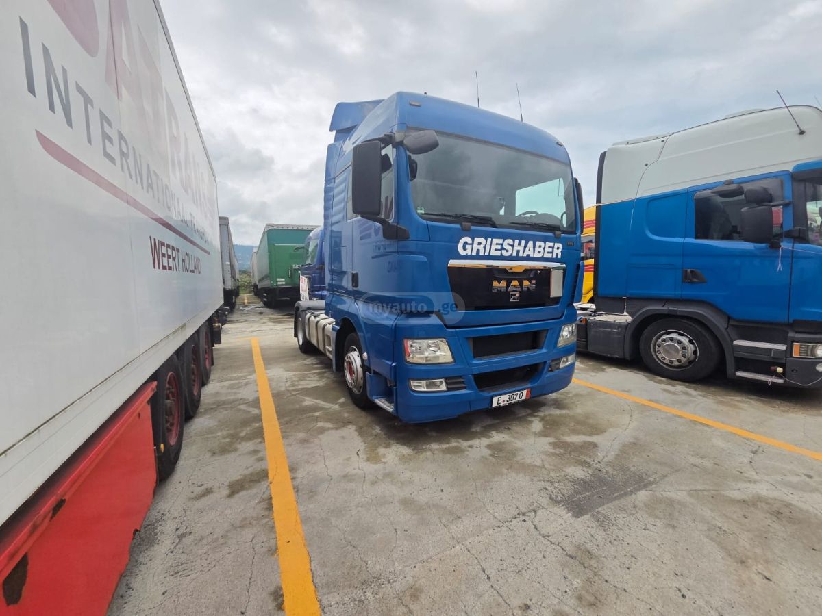 Isuzu TGX 2012 — photo 2