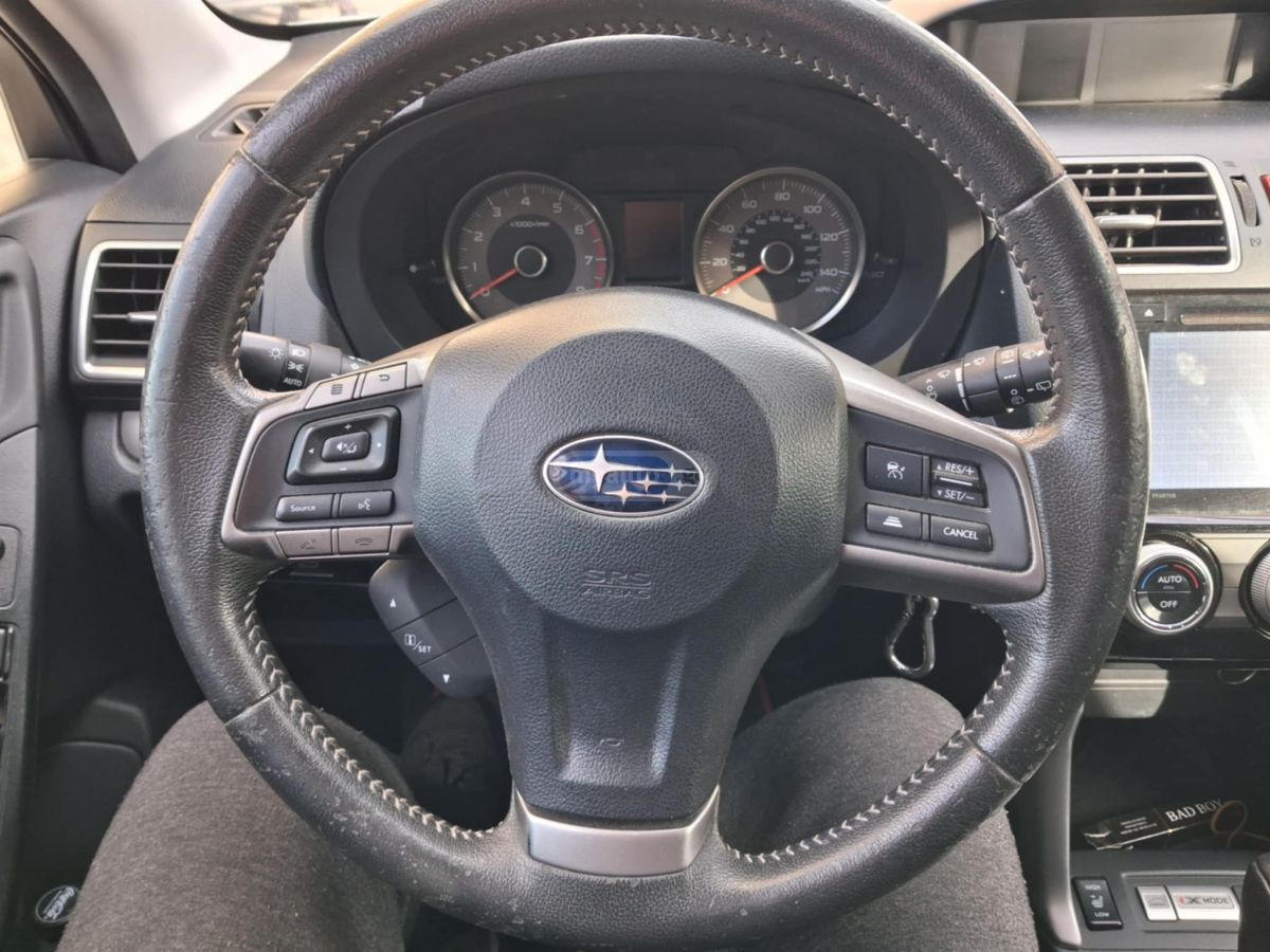 Subaru Forester 2015 — photo 2