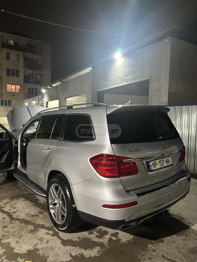 Mercedes-Benz GL 550 2015 — photo 2
