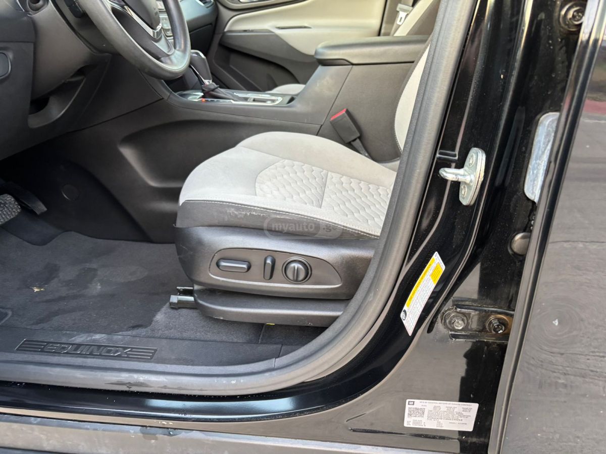Chevrolet Equinox 2021 — photo 2