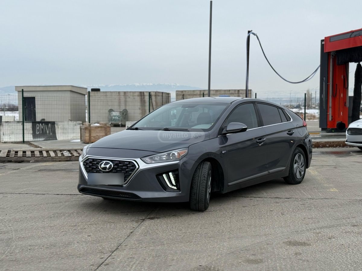 Hyundai Ioniq 2016 — photo 2