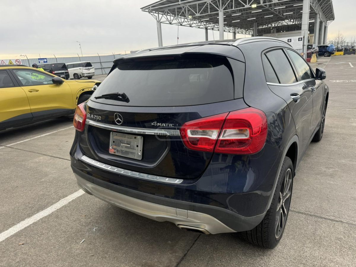 Mercedes-Benz GLA 250 2016 — photo 2
