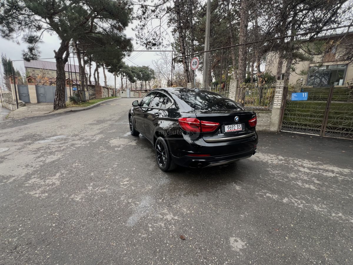 BMW X6 2017 — photo 2