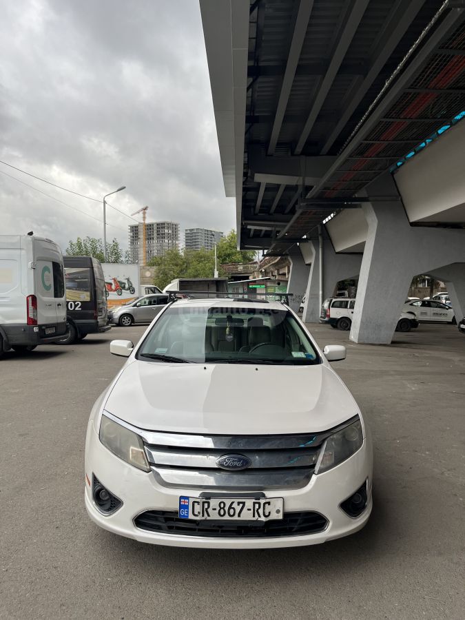Ford Fusion 2009 — photo 2