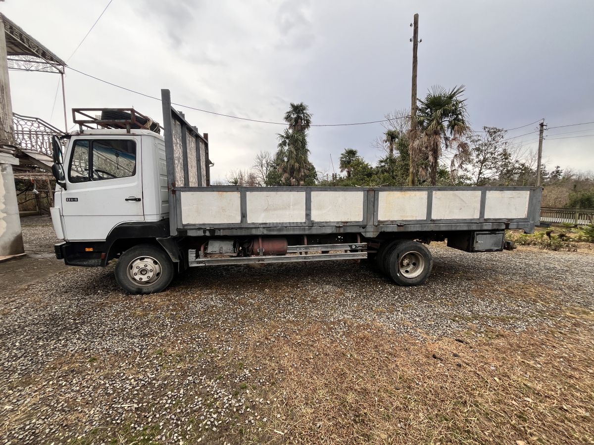 Mercedes-Benz 814 1992 — photo 2