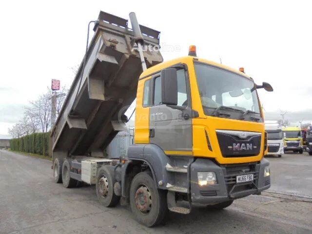 Isuzu TGS