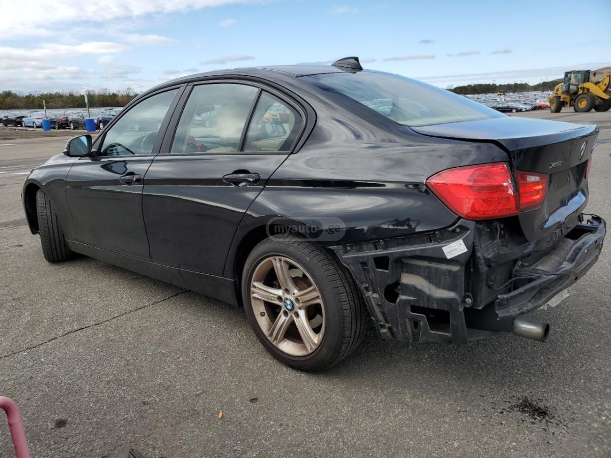 BMW 320 2015 — photo 2