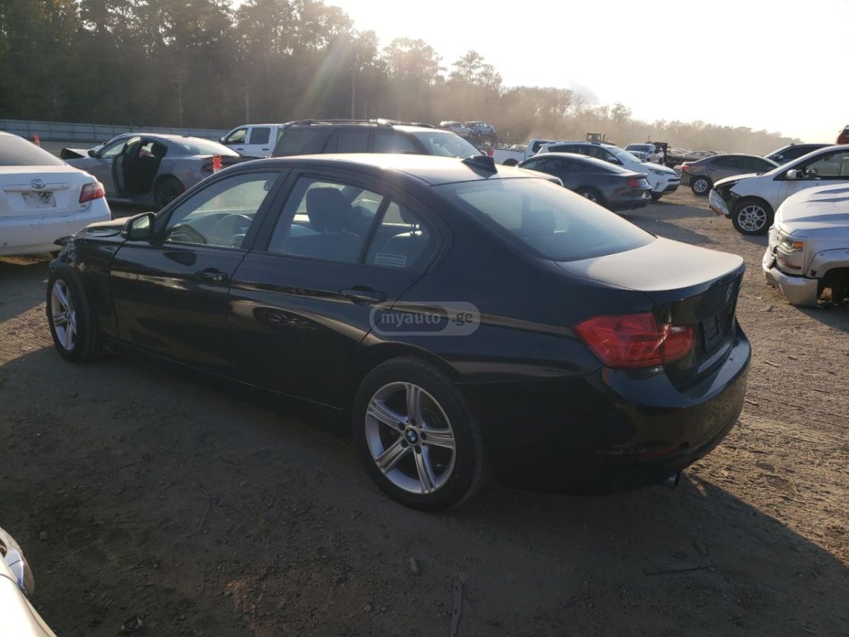 BMW 320 2015 — photo 2