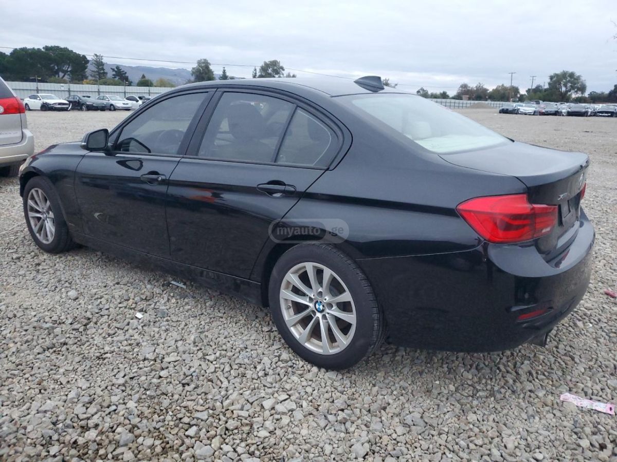 BMW 320 2016 — photo 2