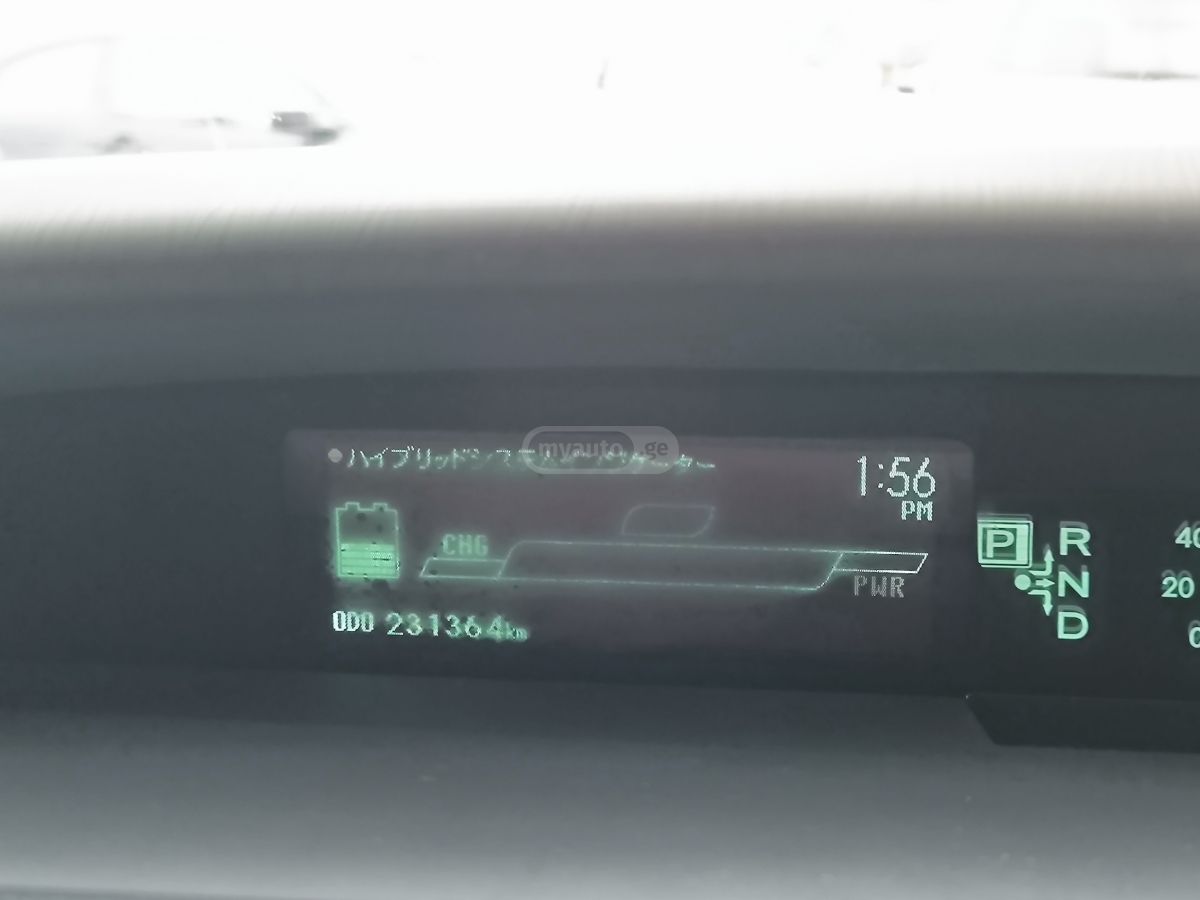 Toyota Prius 2010 — photo 2