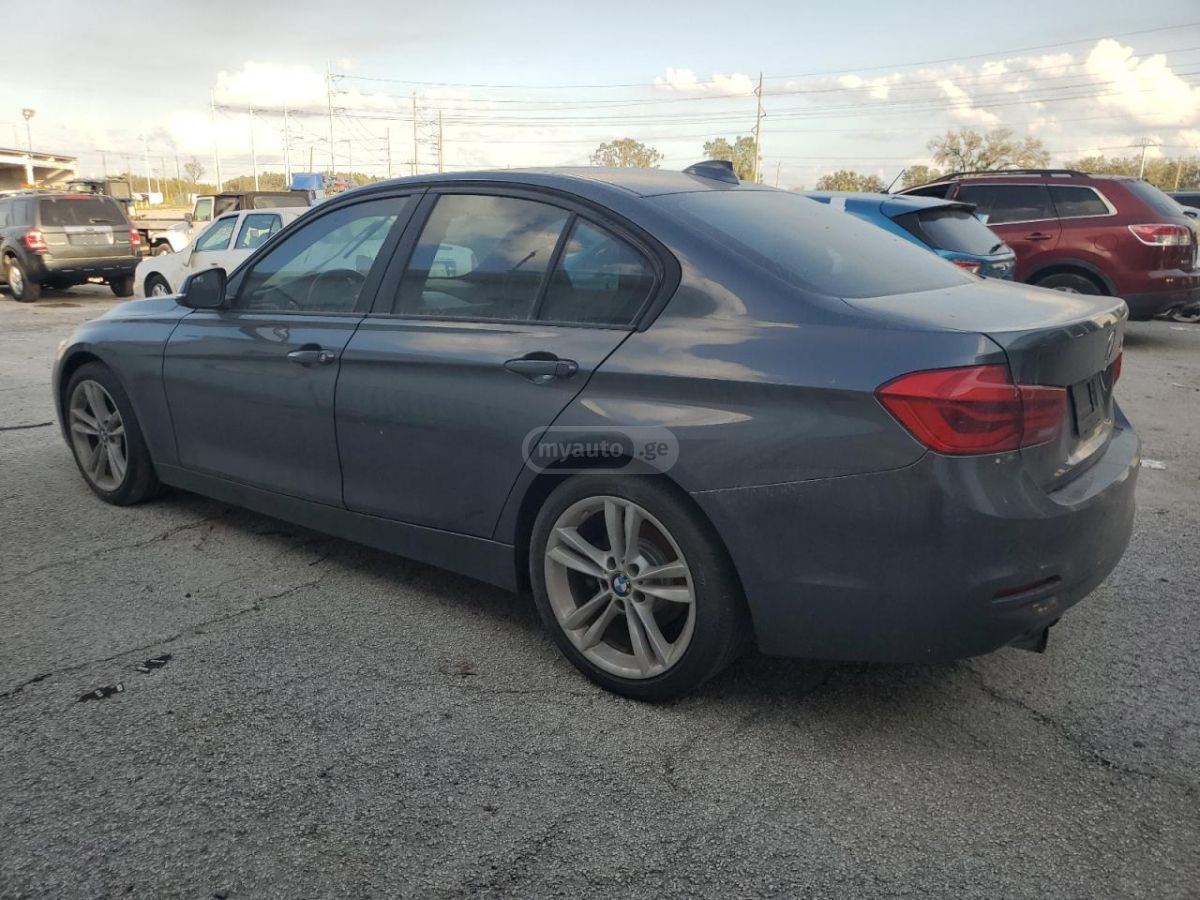 BMW 320 2016 — photo 2