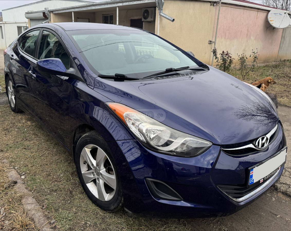 Hyundai Elantra 2013 — photo 2