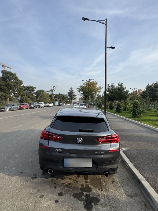 BMW X2 2018 — photo 2