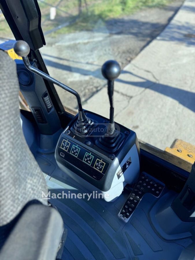 Caterpillar 428F 2013 — photo 2