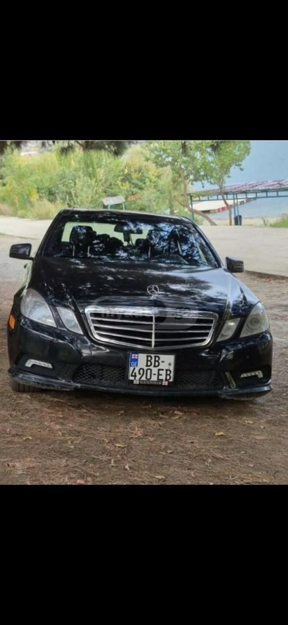 Mercedes-Benz E 300