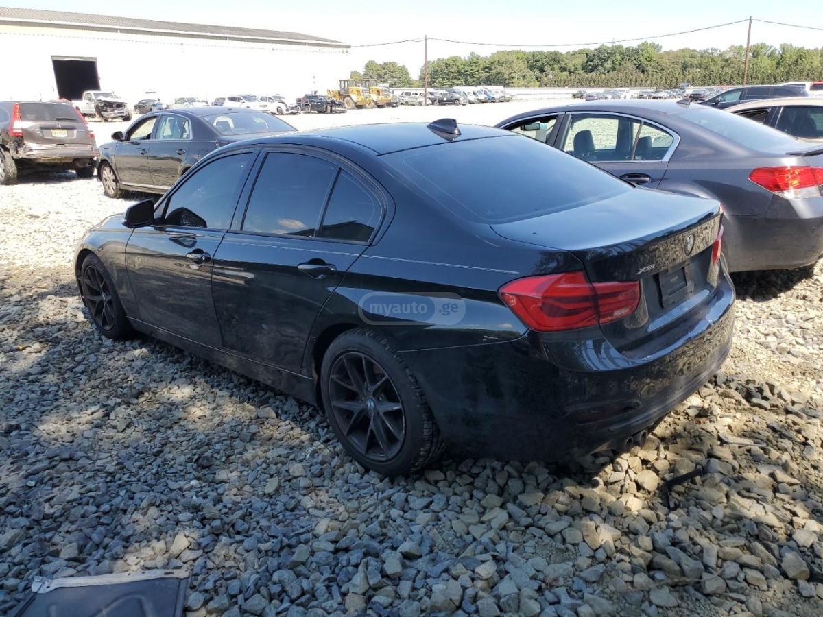 BMW 328 2016 — photo 2