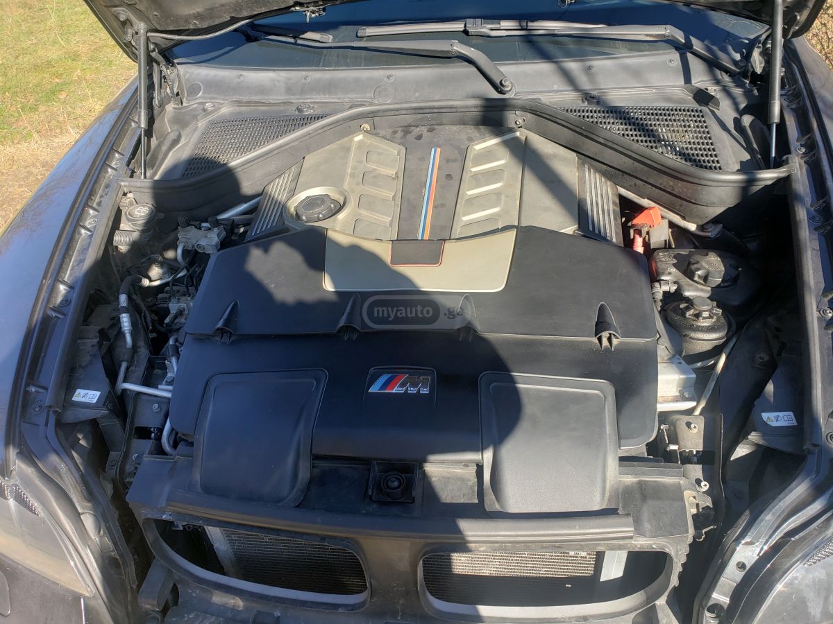 BMW X5 M 2009 — photo 2
