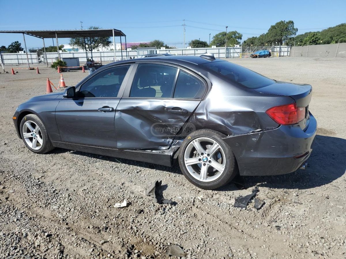 BMW 328 2015 — photo 2