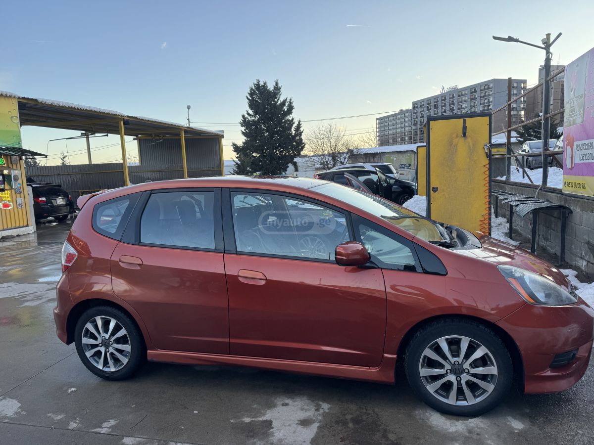 Honda Fit 2011 — photo 2
