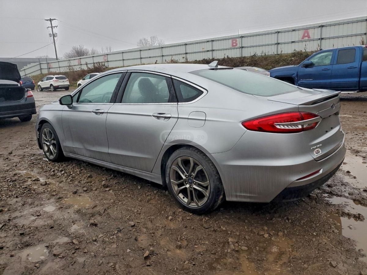 Ford Fusion 2020 — photo 2