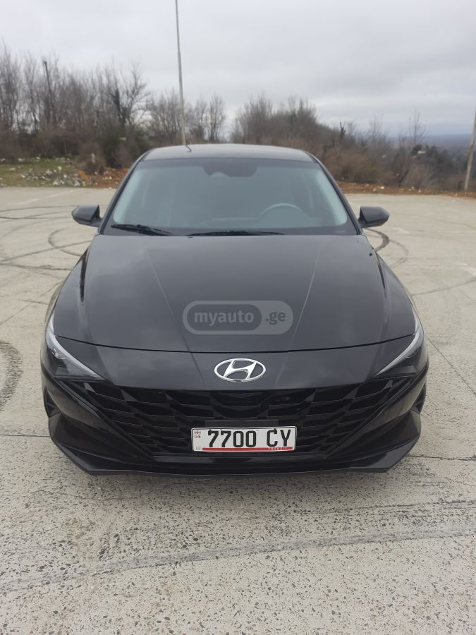Hyundai Elantra 2022 — photo 2