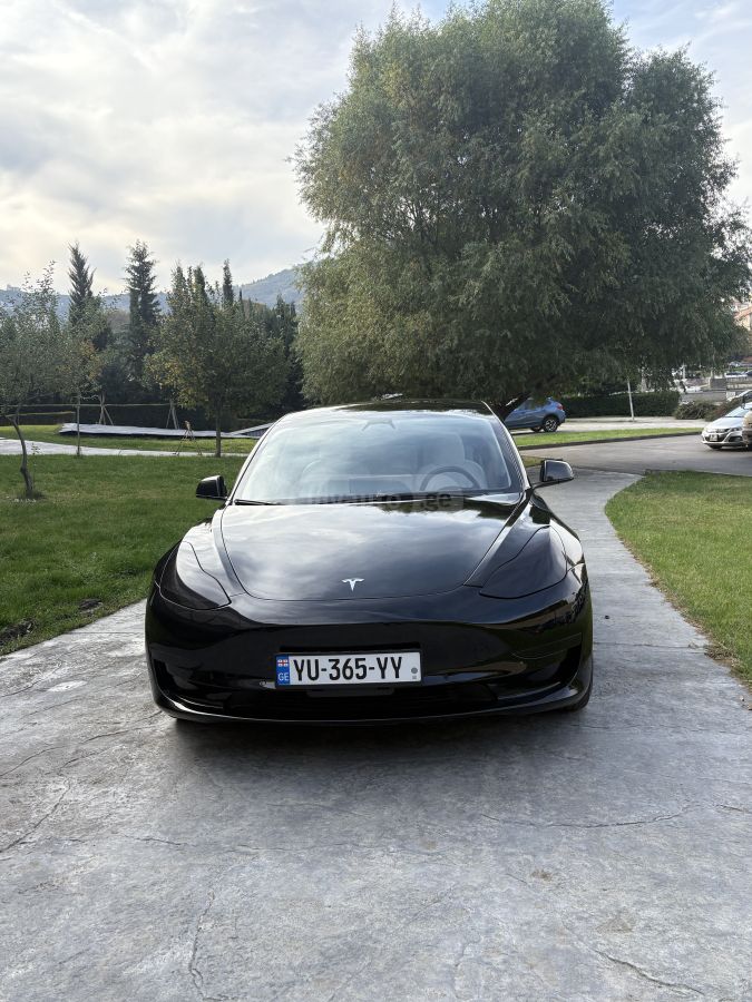 Tesla Model 3 2022 — photo 2