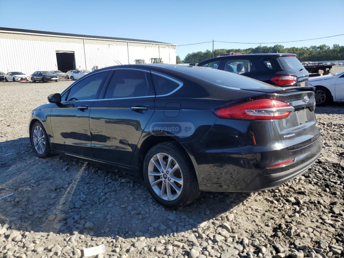 Ford Fusion 2020 — photo 2