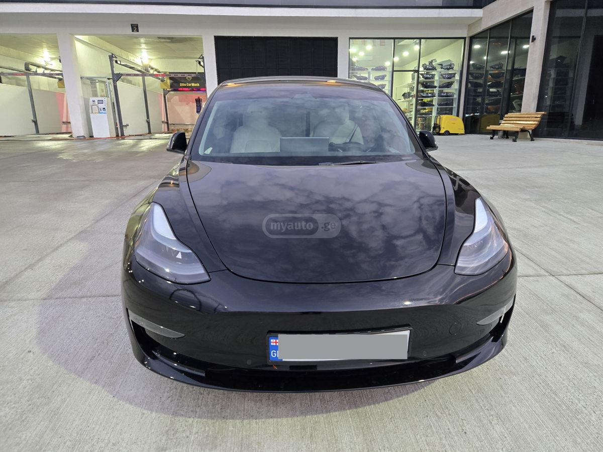 Tesla Model 3 2022 — photo 2