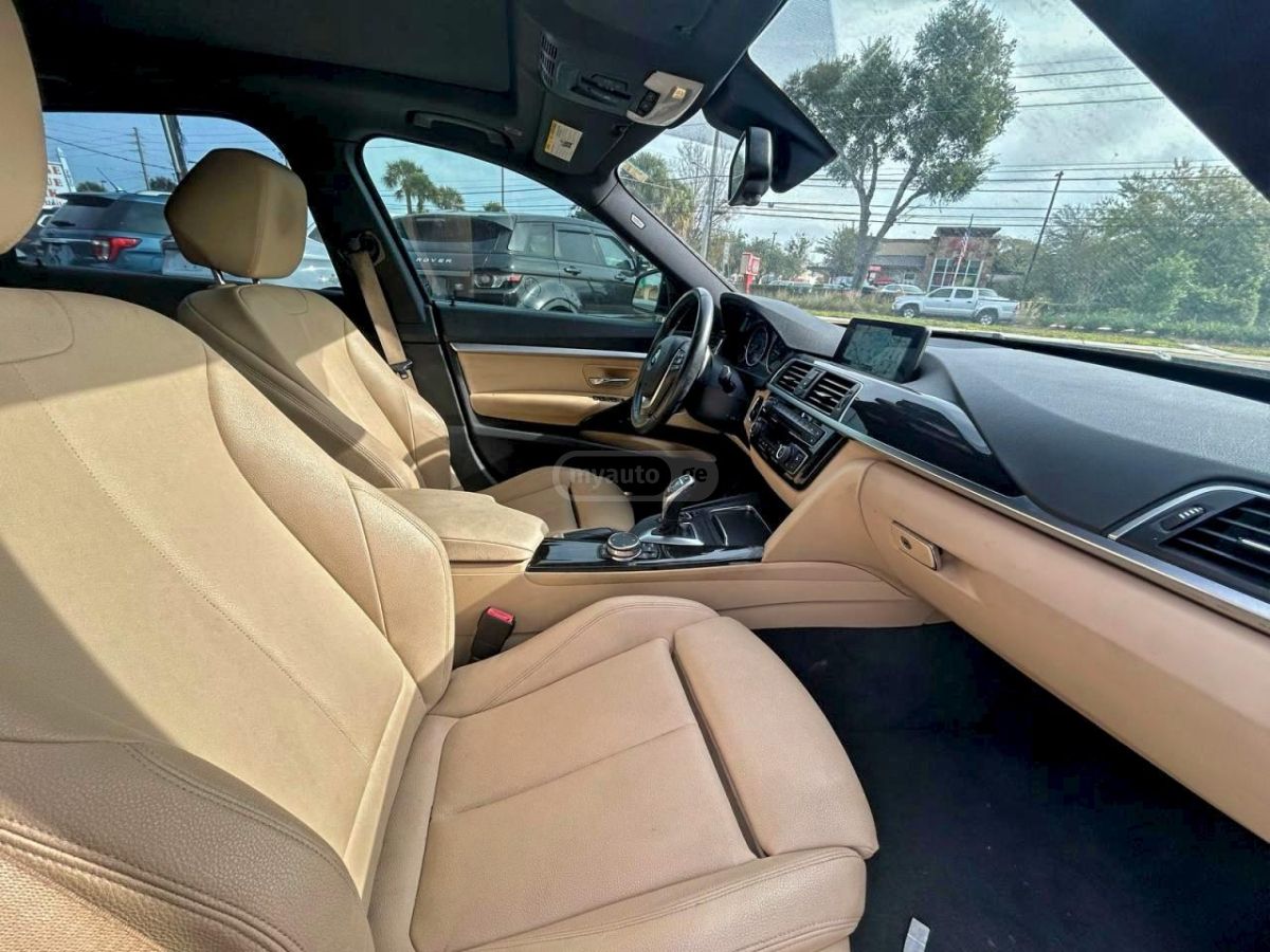 BMW 330 2017 — photo 2