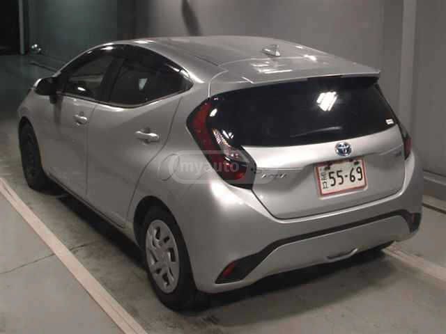 Toyota Aqua 2022 — photo 2